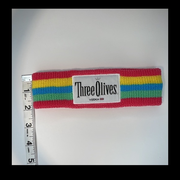 1352- Lot of Three Olives Vodka XL tshirt, headband necklace shot glasses, cups - Picture 10 of 12